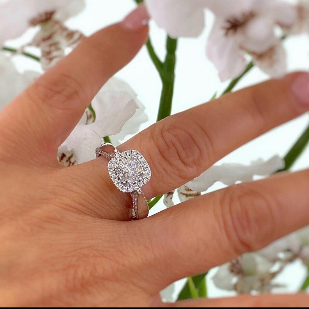 Vera Wang 14KW Diamond/Sapphire Ring